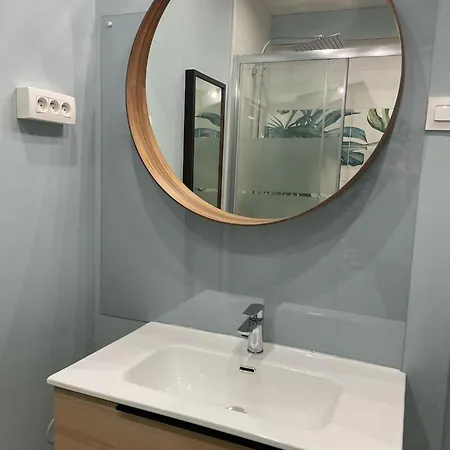 Superbe Avec Terasse Face A La *