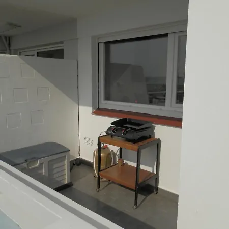 Appartement Superbe Avec Terasse Face A La *